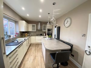 Quality Kitchen/Diner- click for photo gallery